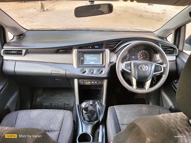 Used Toyota Innova Crysta [2016-2020] 2.4 G 8 STR [2016-2017] in Kanpur