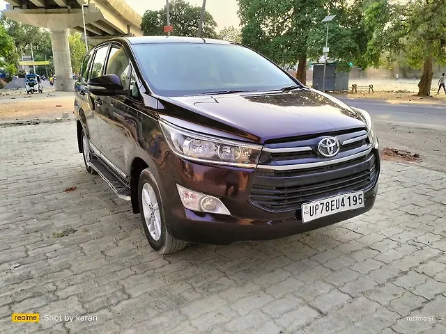 Used Toyota Innova Crysta [2016-2020] 2.4 G 8 STR [2016-2017] in Kanpur