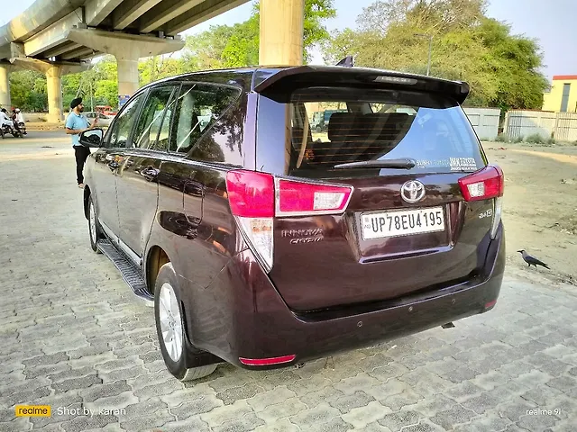 Used Toyota Innova Crysta [2016-2020] 2.4 G 8 STR [2016-2017] in Kanpur