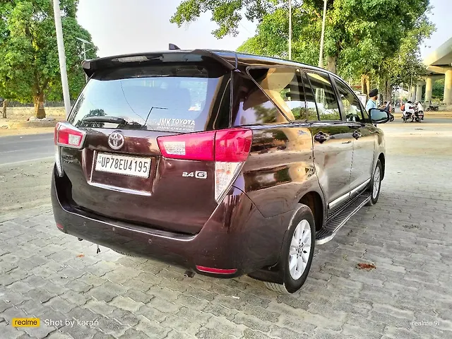 Used Toyota Innova Crysta [2016-2020] 2.4 G 8 STR [2016-2017] in Kanpur