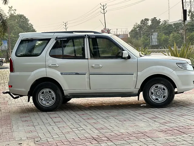 Used Tata Safari Storme 2019 2.2 EX 4X2 in Lucknow