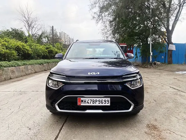Used 2023 Kia Carens in Mumbai