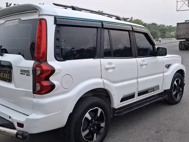 Used Mahindra Scorpio S11 MT 7S CC in Lucknow