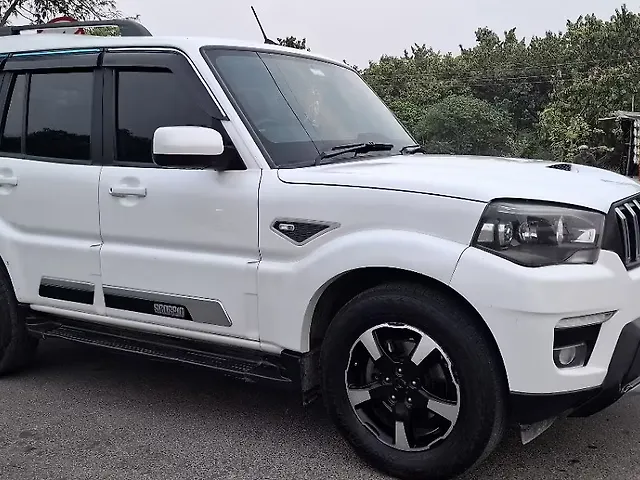 Used Mahindra Scorpio S11 MT 7S CC in Lucknow