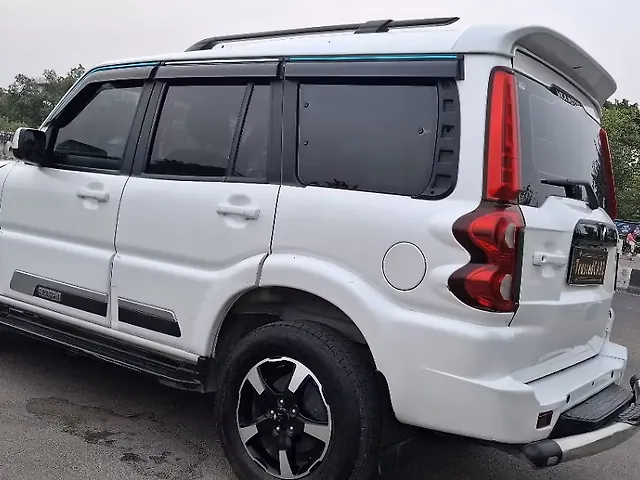 Used Mahindra Scorpio S11 MT 7S CC in Lucknow