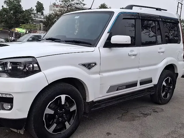 Used Mahindra Scorpio S11 MT 7S CC in Lucknow