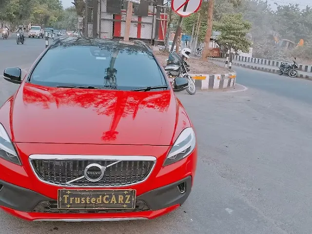 Used 2018 Volvo V40 in Lucknow