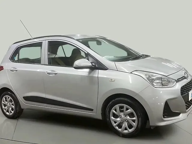 Used 2018 Hyundai Grand i10 in Mumbai