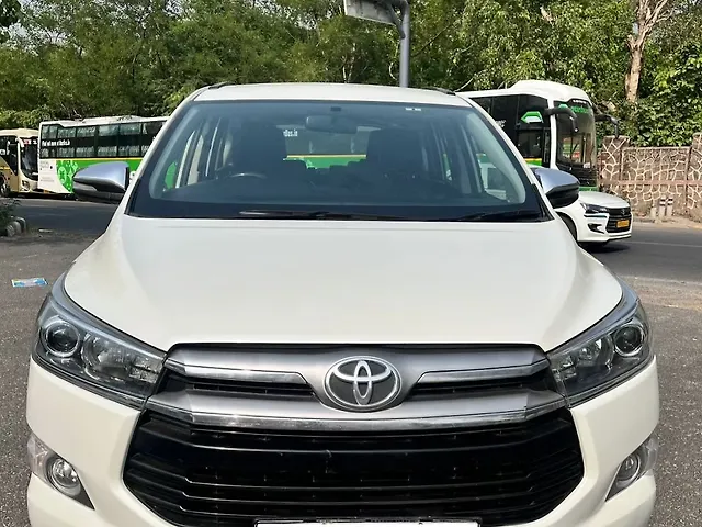 Used 2016 Toyota Innova Crysta in Delhi