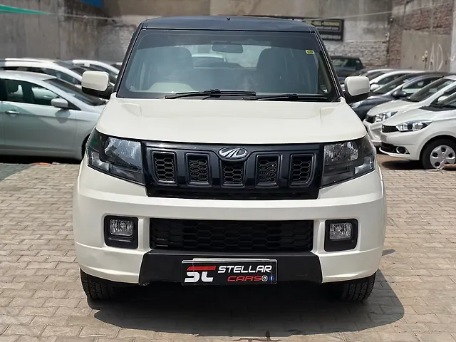 Used 2019 Mahindra TUV300 in Agra