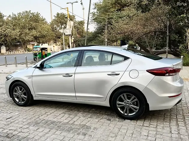 Used Hyundai Elantra SX (O) 2.0 AT in Delhi