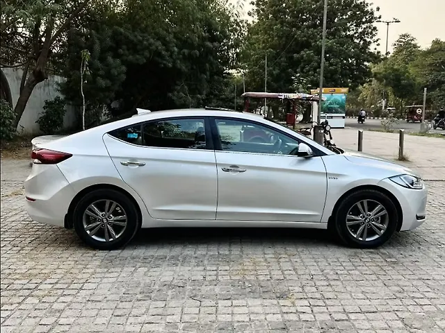 Used Hyundai Elantra SX (O) 2.0 AT in Delhi