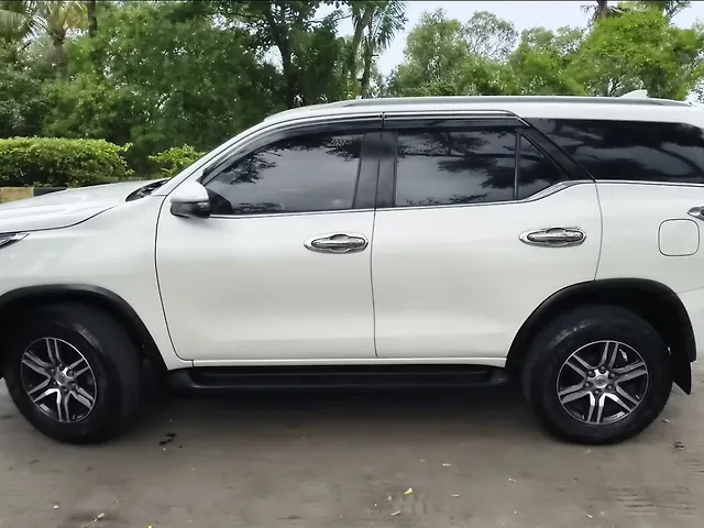 Used Toyota Fortuner [2016-2021] 2.8 4x2 AT [2016-2020] in Mumbai