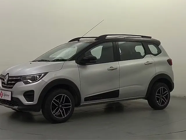 Used 2022 Renault Triber in Delhi
