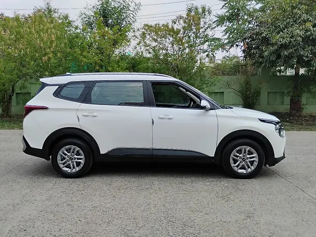 Used Kia Carens [2022-2023] Premium 1.5 Petrol 7 STR in Indore