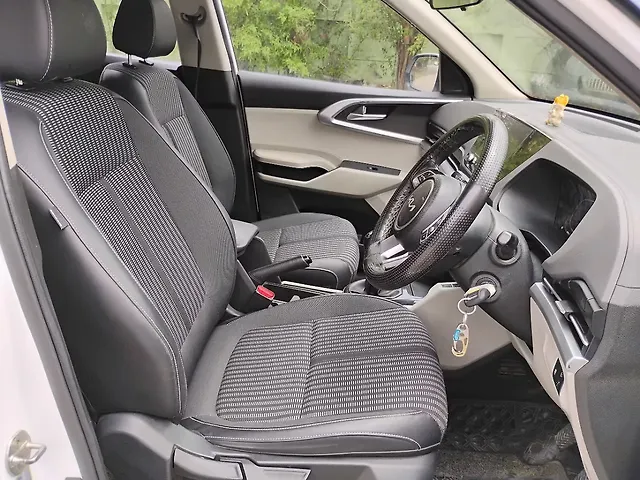 Used Kia Carens [2022-2023] Premium 1.5 Petrol 7 STR in Indore