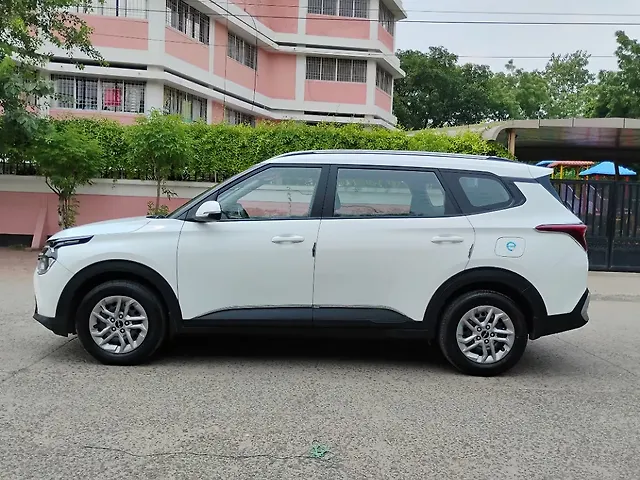 Used Kia Carens [2022-2023] Premium 1.5 Petrol 7 STR in Indore