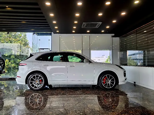 Used Porsche Cayenne Base [2020-2023] in Faridabad