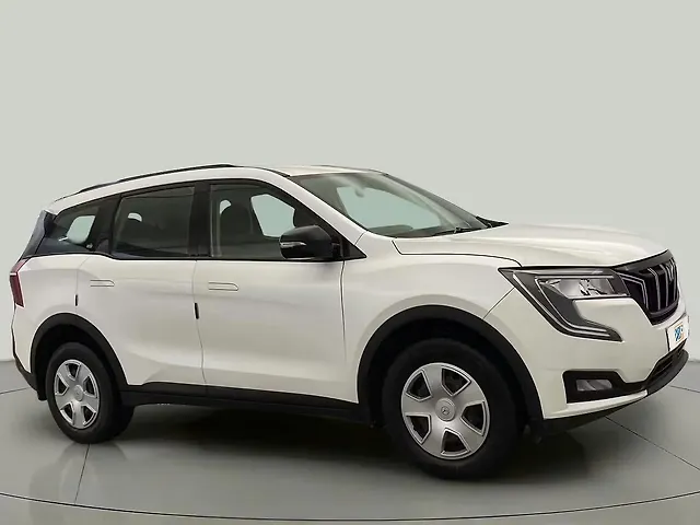 Used 2023 Mahindra XUV700 in Delhi