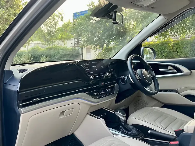 Used Kia Carens [2022-2023] Luxury Plus 1.4 Petrol DCT 7 STR in Delhi