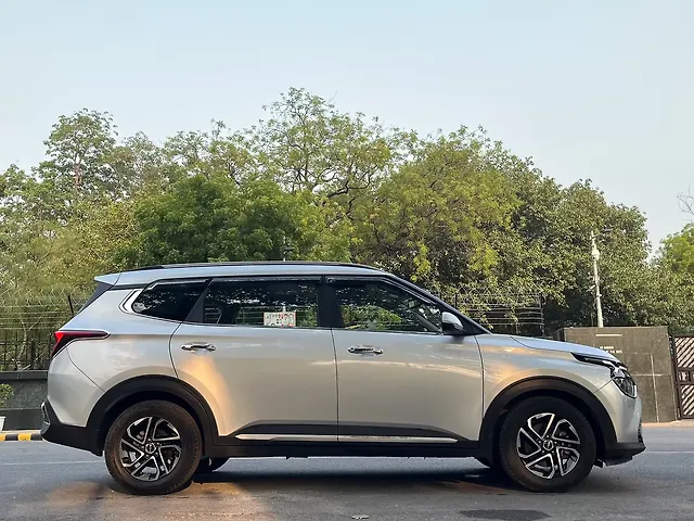 Used Kia Carens [2022-2023] Luxury Plus 1.4 Petrol DCT 7 STR in Delhi