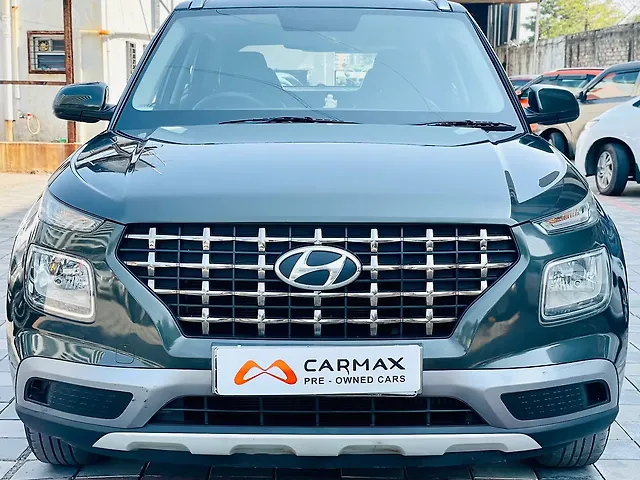 Used 2020 Hyundai Venue in Surat