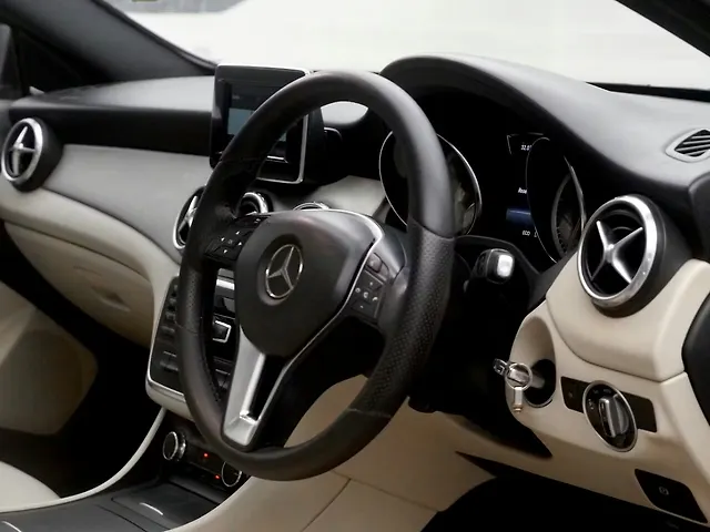 Used Mercedes-Benz GLA [2017-2020] 200 Sport in Delhi