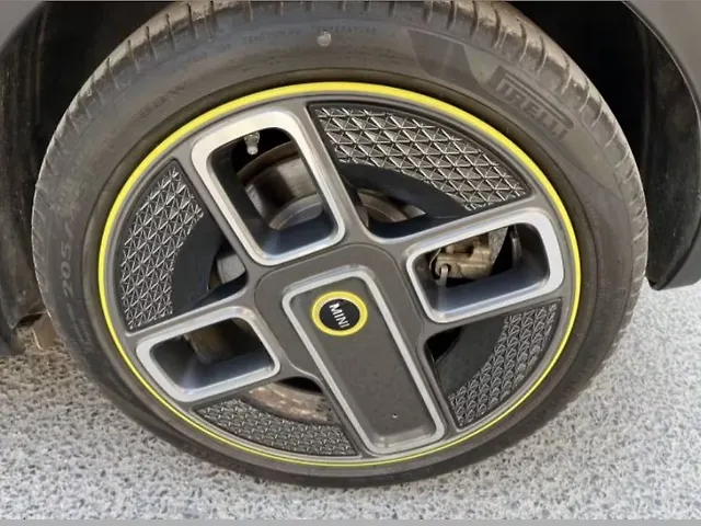 Used MINI Cooper SE Charged Edition in Delhi