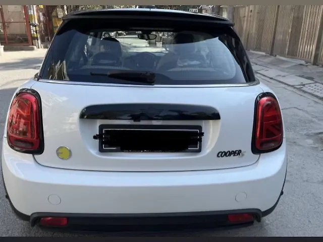 Used MINI Cooper SE Charged Edition in Delhi