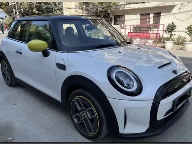 Used MINI Cooper SE Charged Edition in Delhi