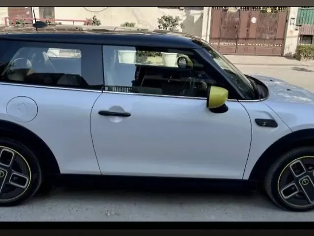 Used MINI Cooper SE Charged Edition in Delhi