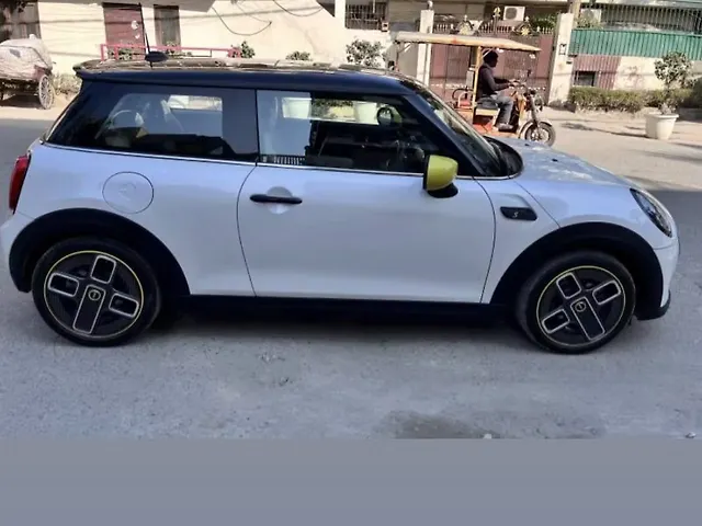 Used MINI Cooper SE Charged Edition in Delhi