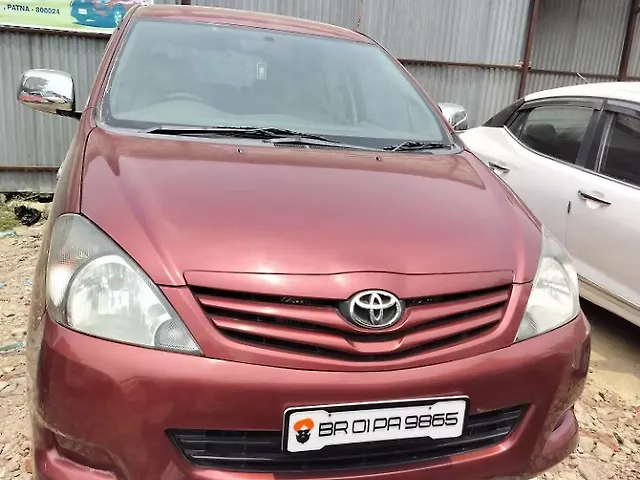 Used 2010 Toyota Innova in Patna