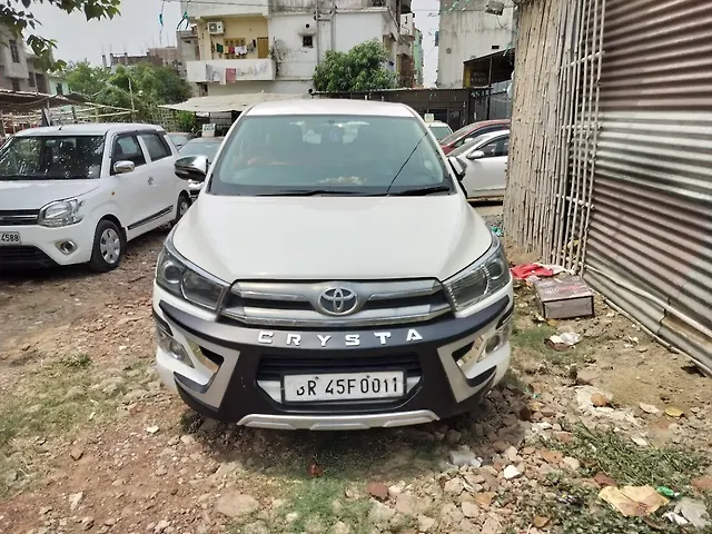 Used 2017 Toyota Innova Crysta in Patna