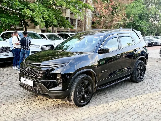 Used Tata Safari Accomplished Plus 6 STR Dark Edition AT in Mumbai