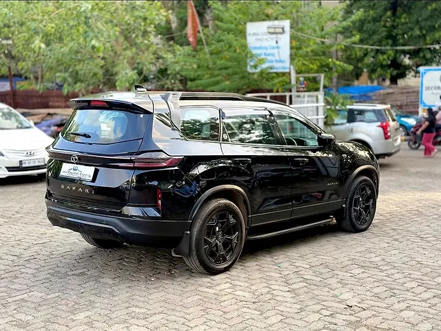 Used Tata Safari Accomplished Plus 6 STR Dark Edition AT in Mumbai