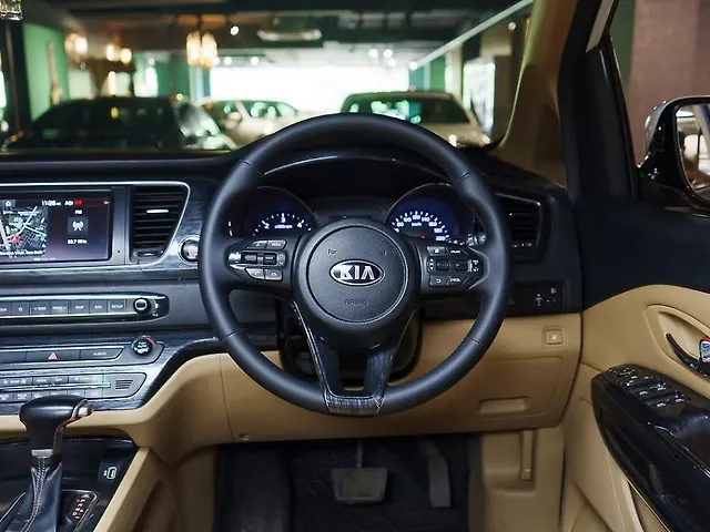 Used Kia Carnival [2020-2023] Limousine Plus 7 STR in Delhi