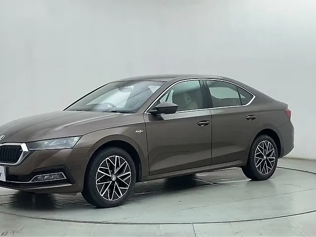 Used 2021 Skoda Octavia in Mumbai