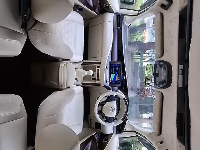 Used Toyota Innova Crysta [2016-2020] 2.4 VX 7 STR [2016-2020] in Lucknow