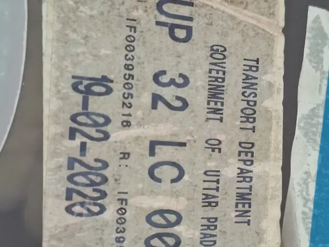 Used Toyota Innova Crysta [2016-2020] 2.4 VX 7 STR [2016-2020] in Lucknow