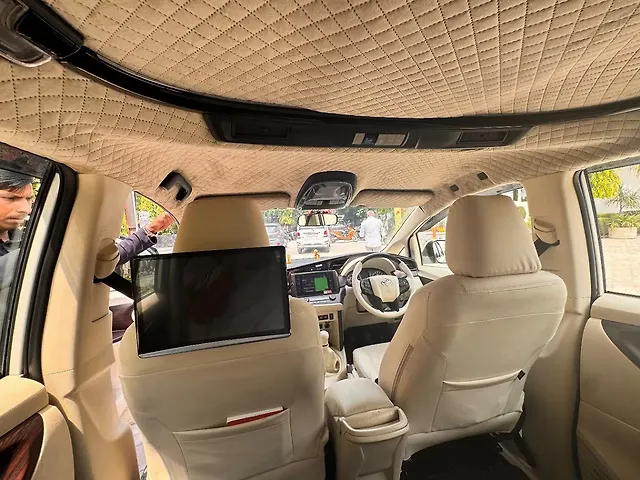 Used Toyota Innova Crysta [2016-2020] 2.4 VX 7 STR [2016-2020] in Lucknow