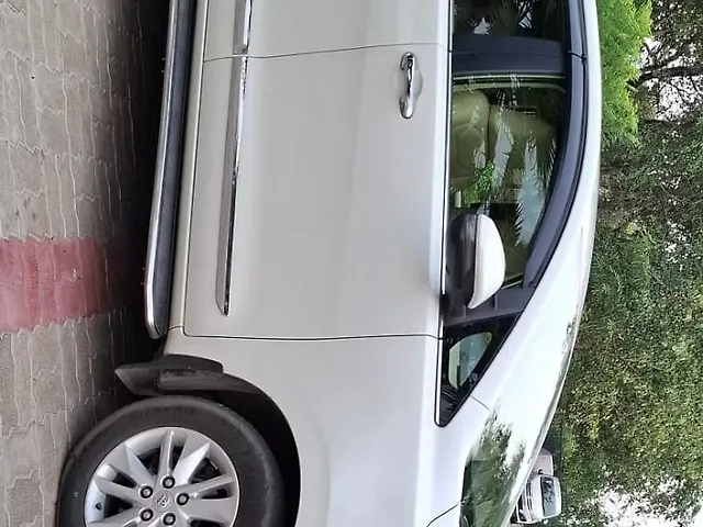 Used Toyota Innova Crysta [2016-2020] 2.4 VX 7 STR [2016-2020] in Lucknow
