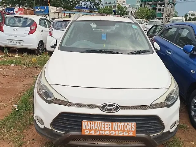 Used 2015 Hyundai i20 Active in Bhubaneswar