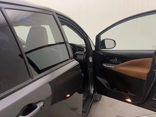 Used Toyota Innova Crysta [2016-2020] 2.8 ZX AT 7 STR [2016-2020] in Hyderabad
