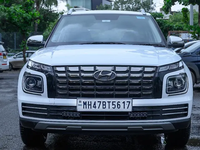 Used 2024 Hyundai Venue in Mumbai