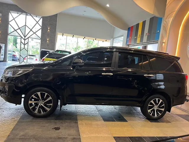 Used Toyota Innova Crysta [2016-2020] 2.4 G Plus 8 STR [2019-2020] in Hyderabad