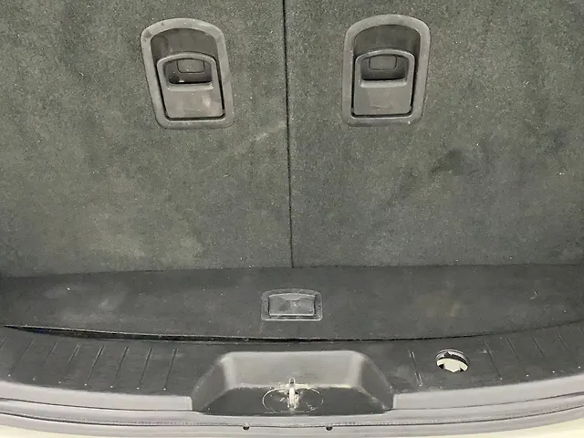 Used Mahindra XUV500 W5 [2018-2020] in Delhi