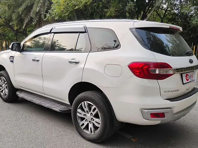 Used Ford Endeavour [2016-2019] Titanium 2.2 4x2 AT [2016-2018] in Agra