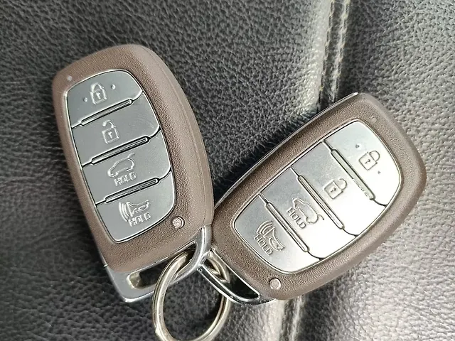 Used Hyundai Venue [2019-2022] SX Plus 1.0 Turbo DCT Dual Tone [2020-2020] in Chennai