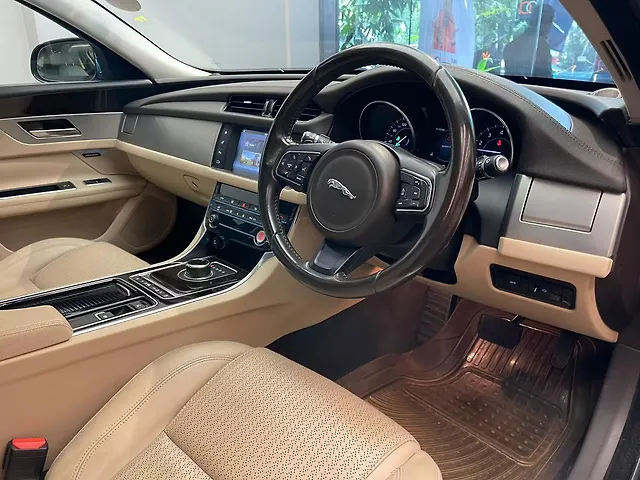 Used Jaguar XF Prestige Petrol CBU in Mumbai